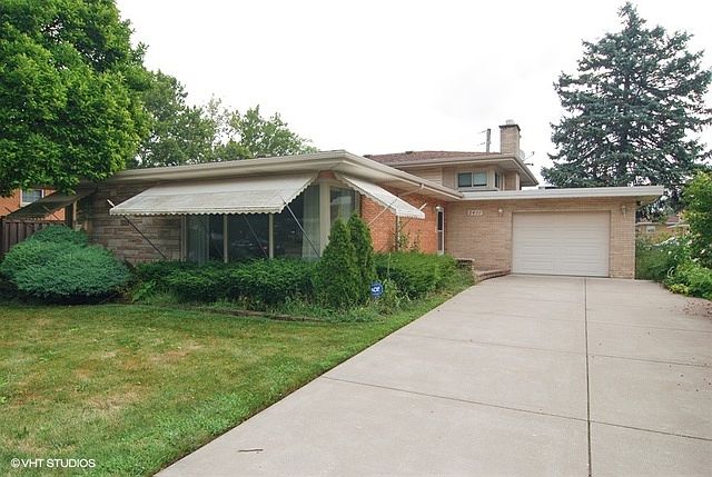 1st image of 2411 Sunnyside Ave
