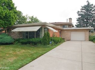 2411 Sunnyside Ave, Westchester, IL