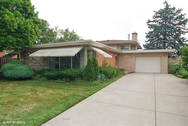 2411 Sunnyside Ave photo 1