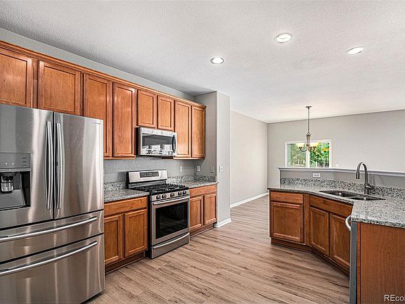 5th image of 13901 Jasmine Street