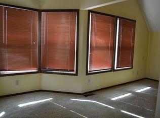 103 S Gibbs St, Portland, OR 97239