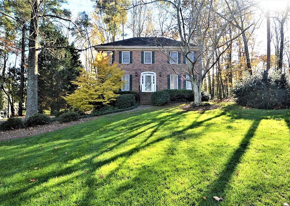 1st image of 4521 Reva Ct NE
