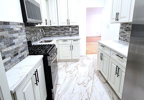 4th image of 26-40 29th St #2F