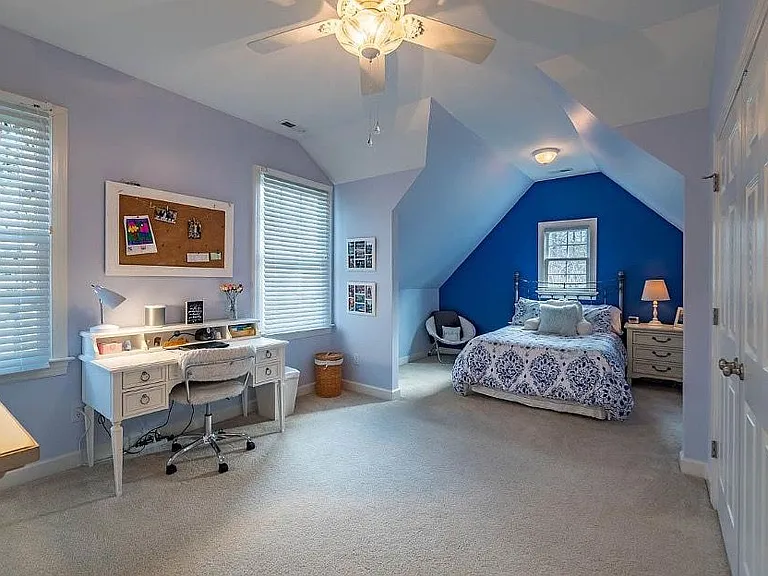 310 Hogan Woods Cir — Photo 16
