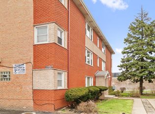 12926 Page Ct APT 1W, Blue Island, IL 60406