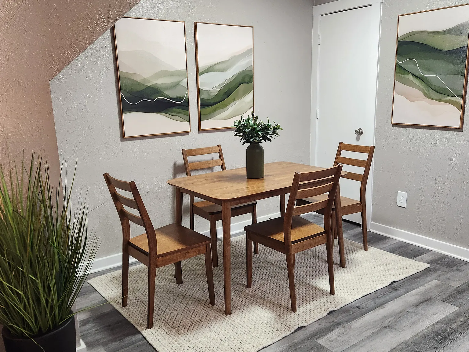 Broadway Villas — Photo 3