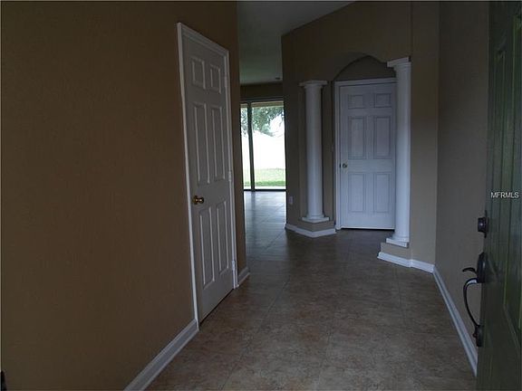 3rd image of 3092 Ashland Ln N