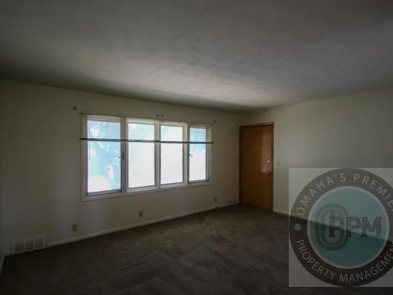 3758 S 82nd St — Photo 14
