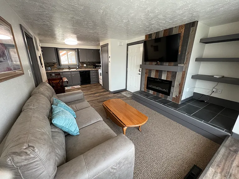 Portage Village Apartments — Photo 32