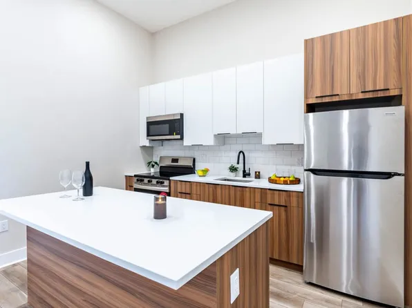 1020 N 48th St #301A, Philadelphia, PA 19131