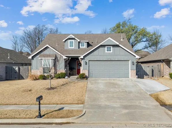 8708 N 73rd East Pl, Owasso, OK 74055