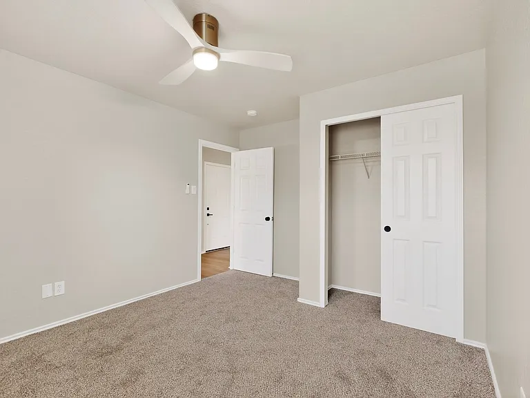 2614 Brighton Park — Photo 13