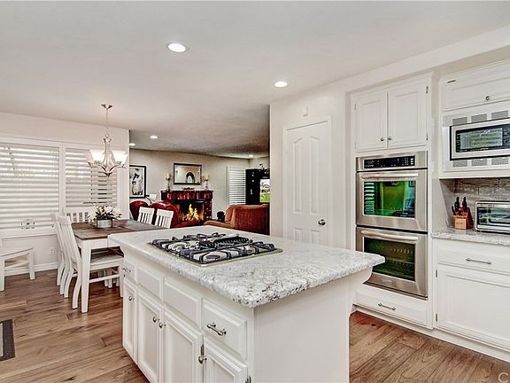3rd image of 21 Manorwood