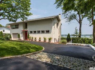 618 Locust Ln, Oyster Bay, NY 11771