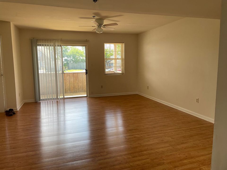 2nd image of 6807 Golden Ring Rd APT B
