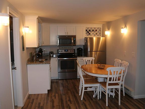 5th image of 1 2nd Ave Unit 4