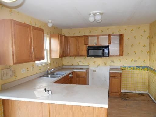 2nd image of 1700 Heritage Pointe Ct