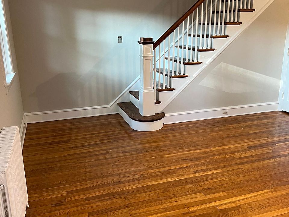 1st image of 127 Kent Way