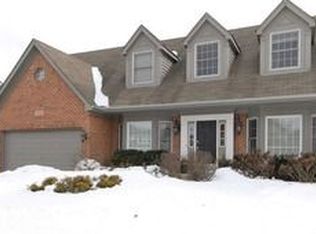 3832 Grassmere Rd, Naperville, IL 60564