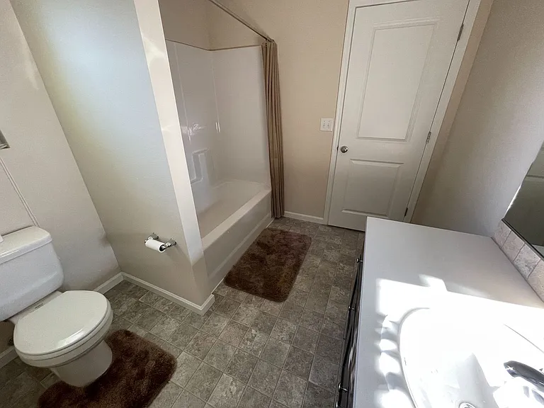 5035 NE 126th Ave — Photo 13
