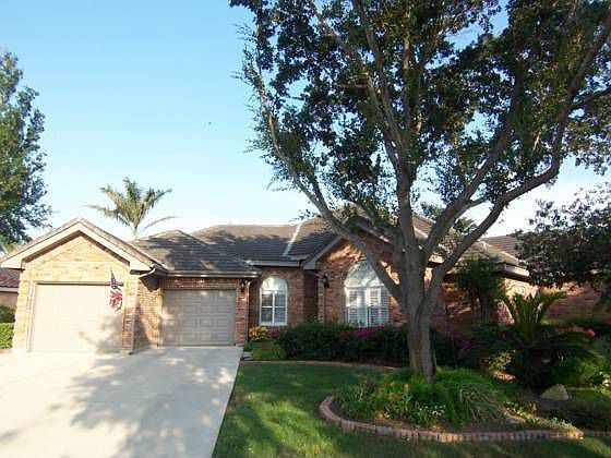 1st image of 2220 Red River Dr