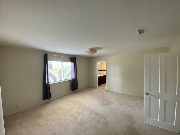 5th image of 21905 Tolani Ct