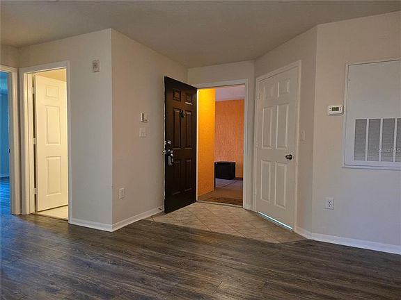 5th image of 5447 VINELAND ROAD #1210