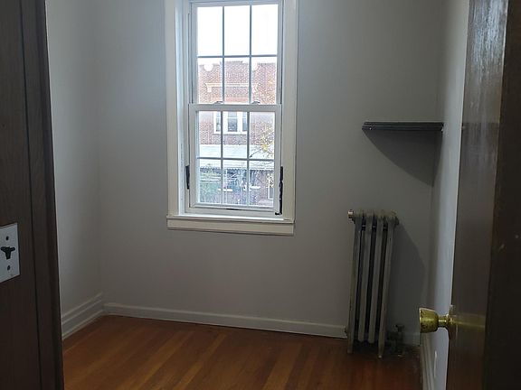 2nd image of 5042 42nd St #2