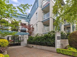 2555 W 4th Ave #10X, Vancouver, BC V6K 1P5