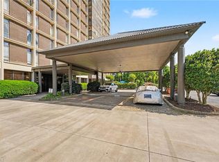 1101 N Elm St Unit 505, Greensboro, NC 27401