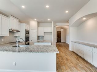 846 Shadow Valley Rd, Collinsville, TX 76233