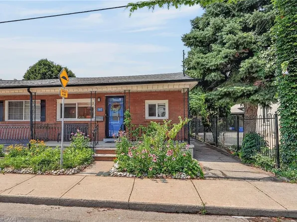 187 Ray St N, Hamilton, ON L8R 2Y3