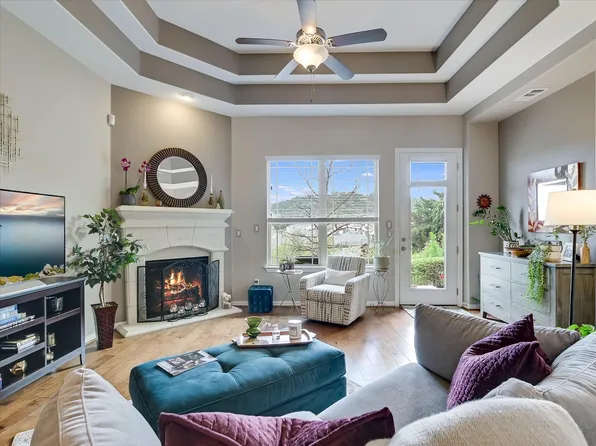 141 Cartwheel Bnd #32, Austin, TX 78738