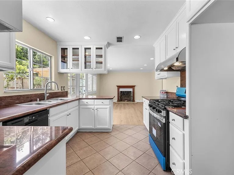 23239 Forest Canyon Dr — Photo 7
