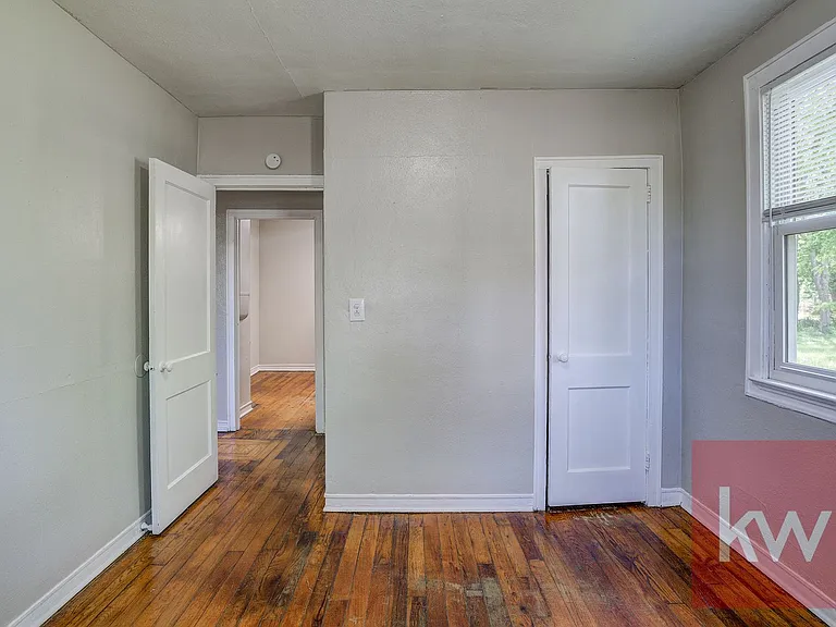 2025 Sherwood Rd — Photo 10