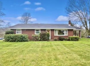 72 Climax Rd, Robinson, PA 15949