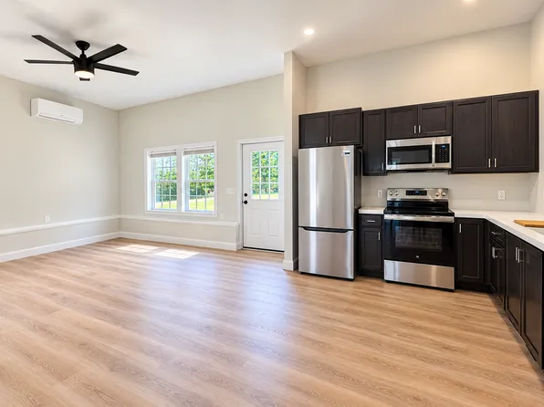 3360 Lafayette Rd, Portsmouth, NH 03801