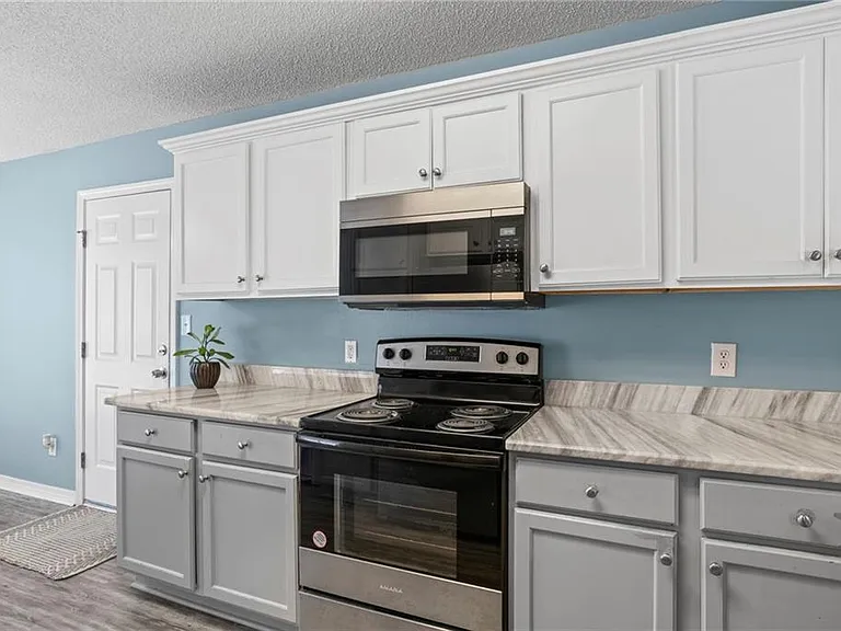 8650 Hamilton Bridges Dr S — Photo 12
