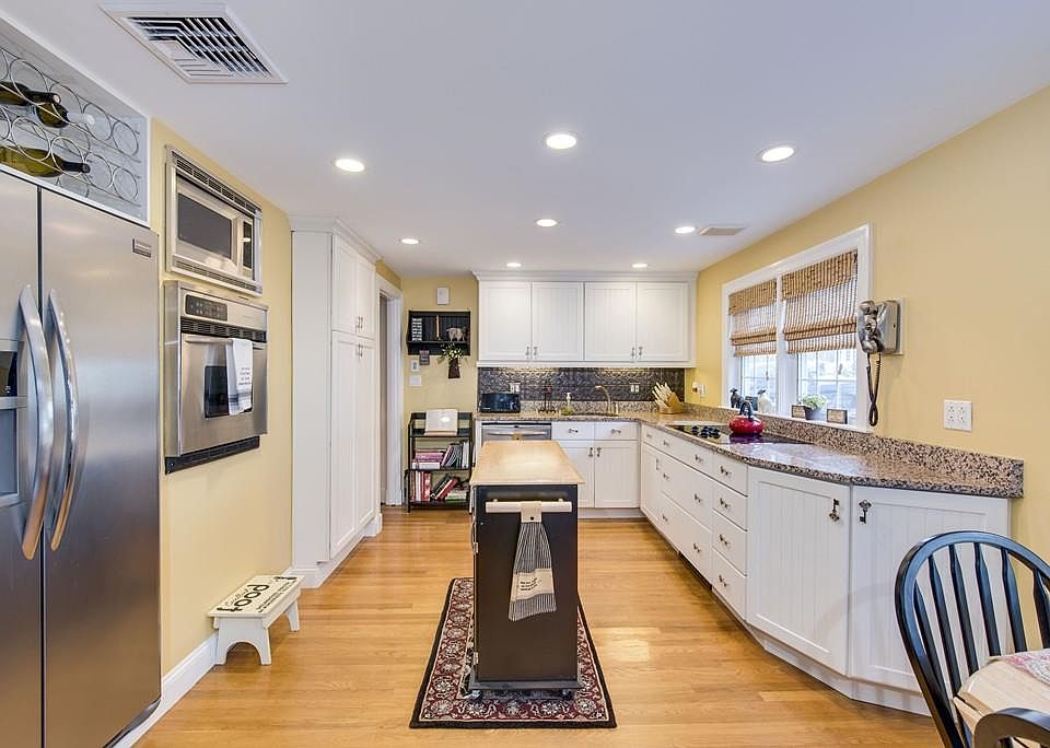 73 Gilbert Rd, Weymouth, MA 02189 Zillow