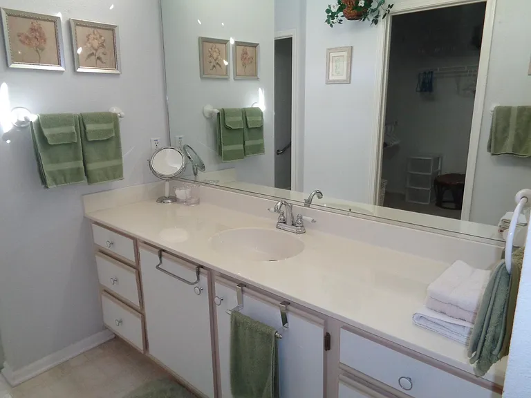 6 Coburn Ln — Photo 15