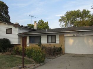 503 S 7th St, Dundee, IL 60118