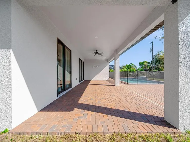 4665 Key Largo Ln — Photo 33
