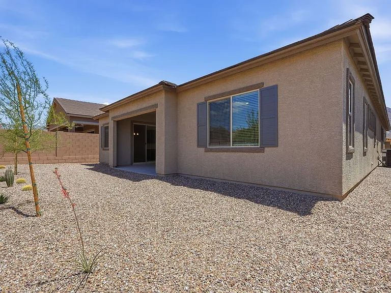 293 E Jasper Ct — Photo 40