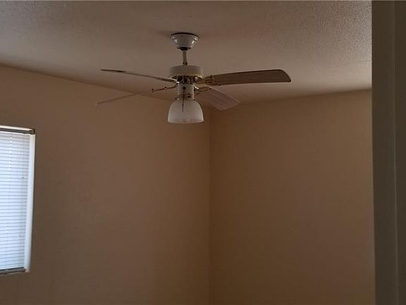 4th image of 5316 Debeers Dr