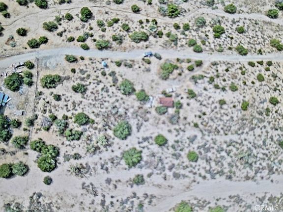 3rd image of 13138 Fort Tejon Rd