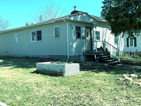 701 3rd Ave NE, Waseca, MN 56093