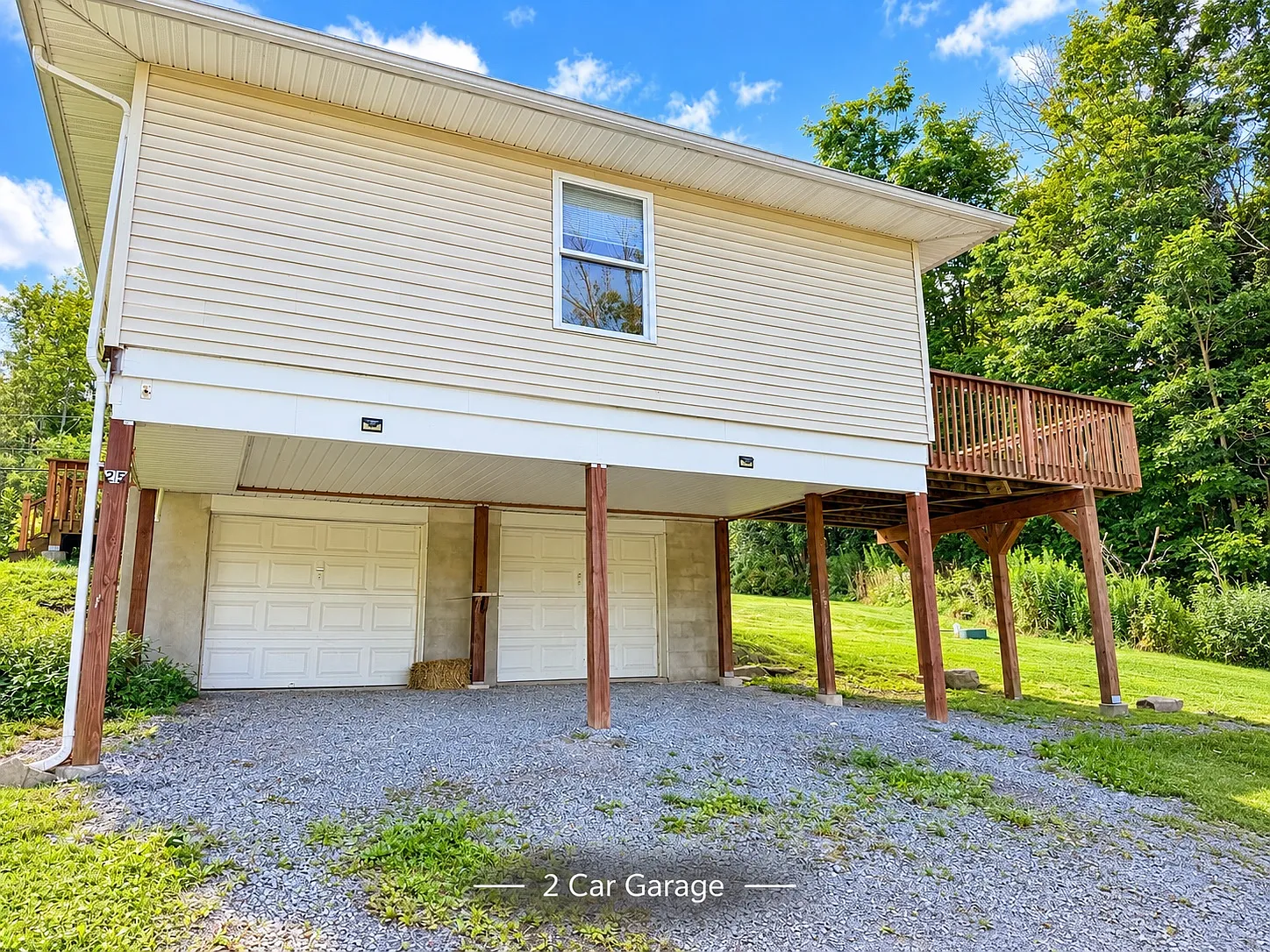 4 bed, 2337 sqft, $2,600 — Photo 3