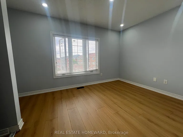 378 Cornell Rouge Blvd — Photo 23