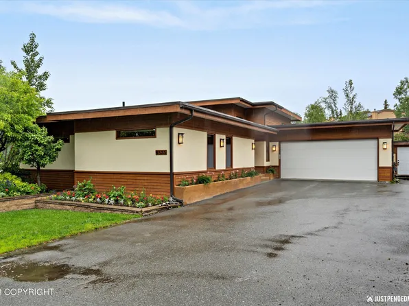 6525 McGill Way, Anchorage, AK 99502