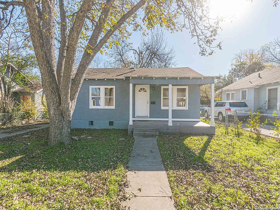 1st image of 1824 PASADENA